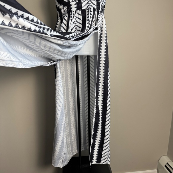 NIAY Women's 6 Aztec Halter Maxi Beach Dress Spaghetti Straps Side Slits B & W - Picture 3 of 15
